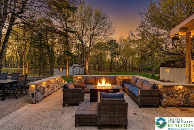 61 Chapman Circle, Penn Forest Twp, PA 18210