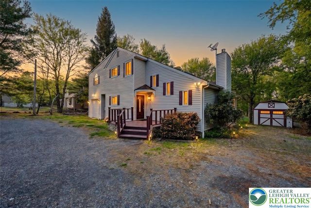 61 Chapman Circle, Penn Forest Twp, PA 18210