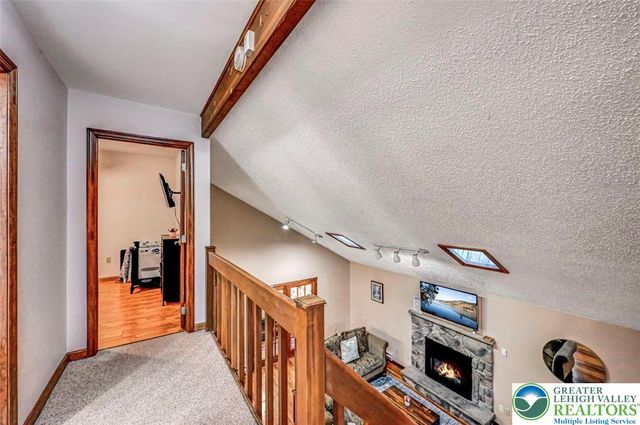 61 Chapman Circle, Penn Forest Twp, PA 18210