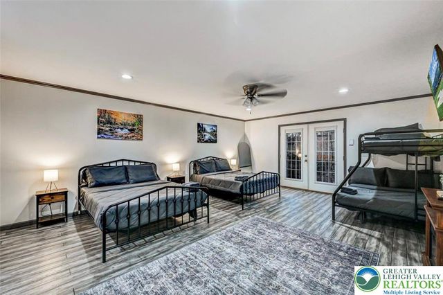 61 Chapman Circle, Penn Forest Twp, PA 18210