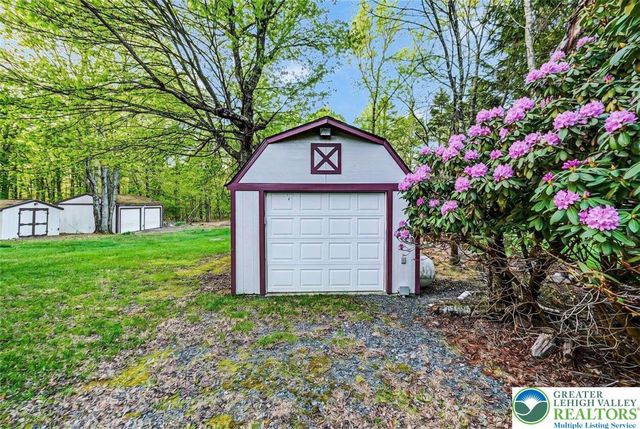 61 Chapman Circle, Penn Forest Twp, PA 18210