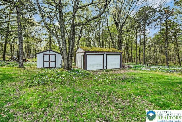 61 Chapman Circle, Penn Forest Twp, PA 18210