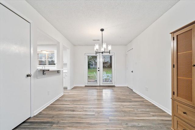 947 HUNTERS RETREAT DR, Collierville, TN 38017