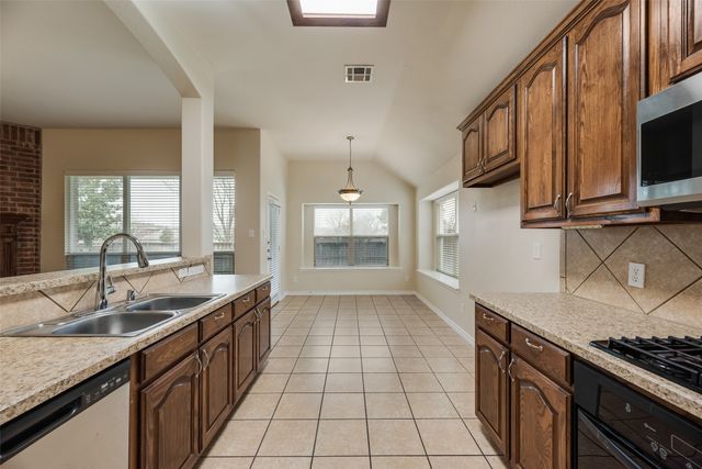 12811 Greenhaven Drive, Frisco, TX 75035