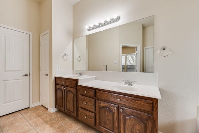 12811 Greenhaven Drive, Frisco, TX 75035