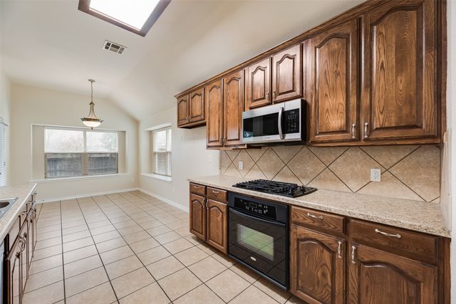 12811 Greenhaven Drive, Frisco, TX 75035