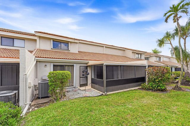 8638 Eagle Run Drive 15, Boca Raton, FL 33434