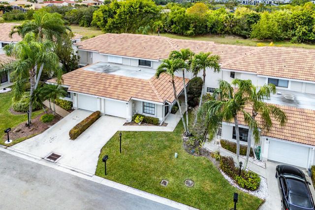 8638 Eagle Run Drive 15, Boca Raton, FL 33434