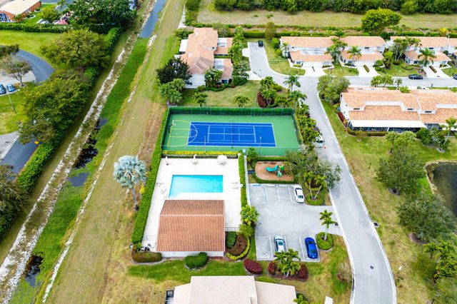 8638 Eagle Run Drive 15, Boca Raton, FL 33434