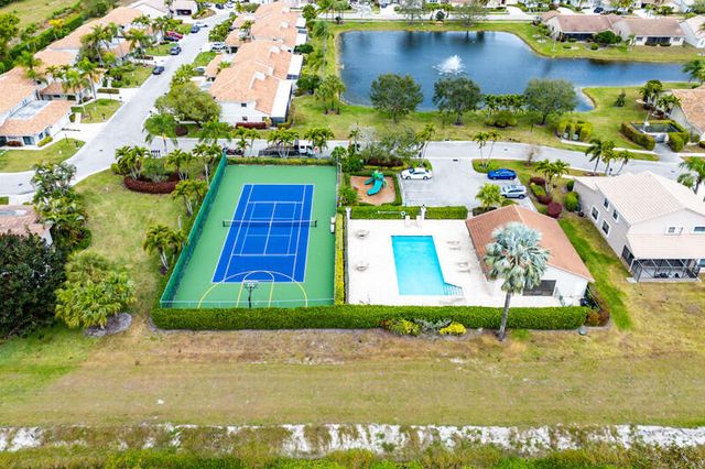 8638 Eagle Run Drive 15, Boca Raton, FL 33434