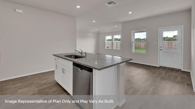 213 HODGES ST, Maxwell, TX 78656
