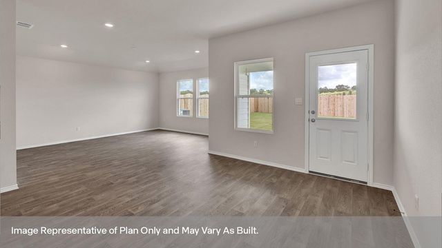 213 HODGES ST, Maxwell, TX 78656