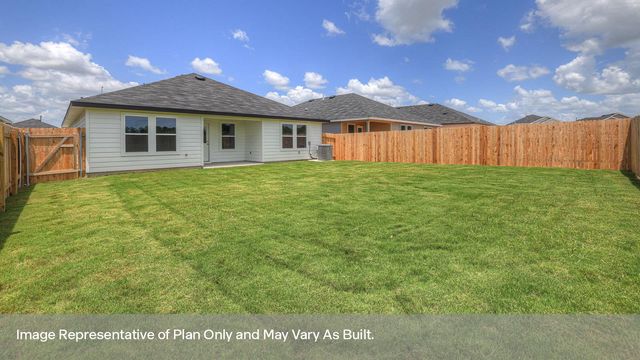213 HODGES ST, Maxwell, TX 78656
