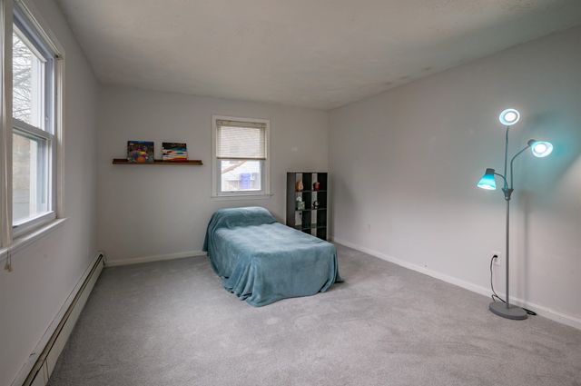 31 Rosemont Avenue, Manchester, NH 03103