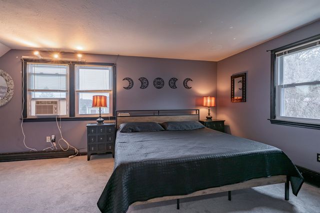 31 Rosemont Avenue, Manchester, NH 03103