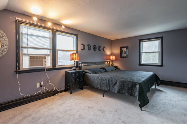 31 Rosemont Avenue, Manchester, NH 03103