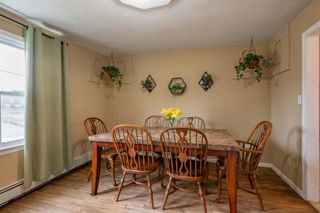 31 Rosemont Avenue, Manchester, NH 03103