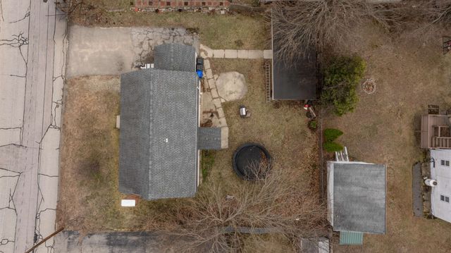 31 Rosemont Avenue, Manchester, NH 03103