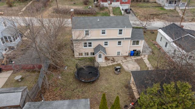 31 Rosemont Avenue, Manchester, NH 03103