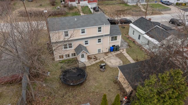 31 Rosemont Avenue, Manchester, NH 03103