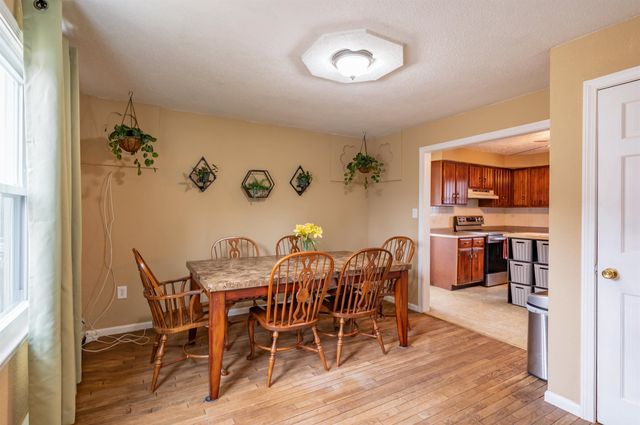 31 Rosemont Avenue, Manchester, NH 03103