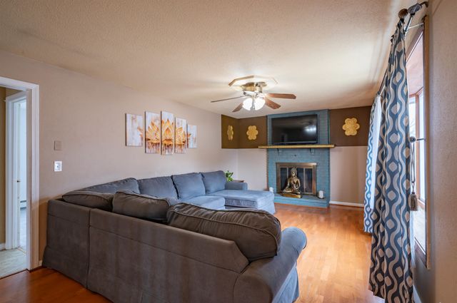 31 Rosemont Avenue, Manchester, NH 03103