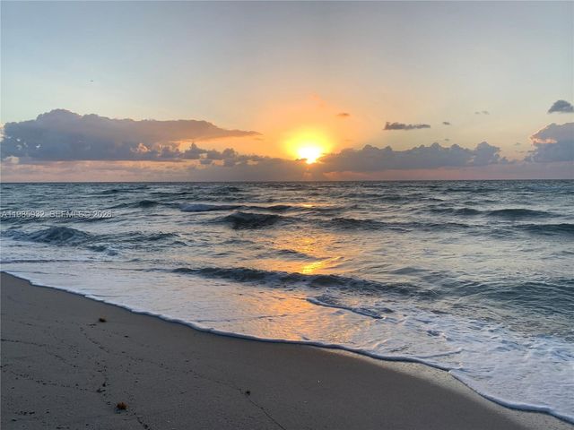 2625 Collins Ave 320, Miami Beach, FL 33140