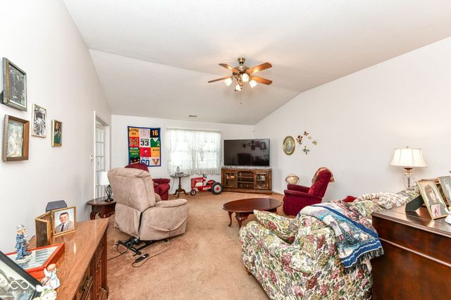 10930 Harness Way, Indianapolis, IN 46239