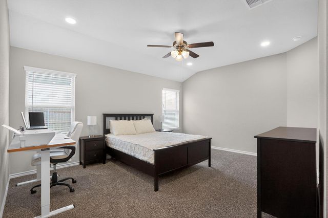 1128 Kennesaw Drive, College Station, TX 77845