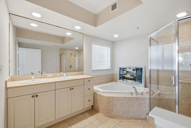 975 NW Flagler Avenue 307, Stuart, FL 34994