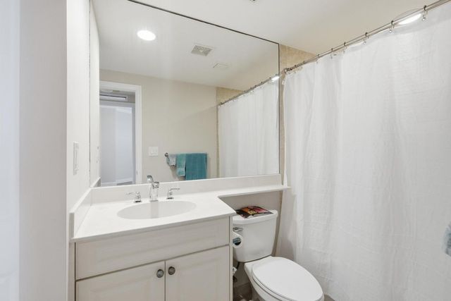 975 NW Flagler Avenue 307, Stuart, FL 34994