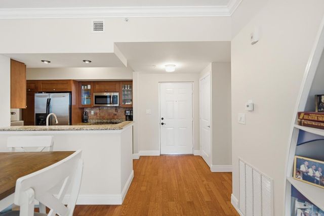 975 NW Flagler Avenue 307, Stuart, FL 34994