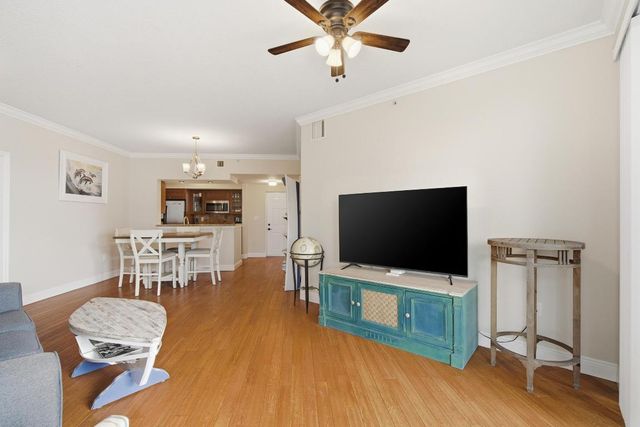 975 NW Flagler Avenue 307, Stuart, FL 34994