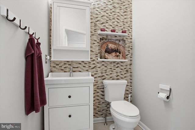 495 REGINALD LN, Collegeville, PA 19426