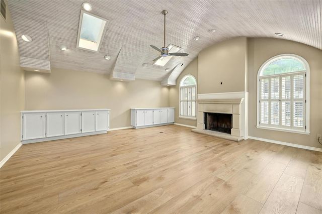 6707 Troll HVN, Austin, TX 78746