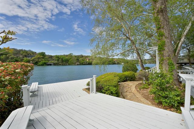 6707 Troll HVN, Austin, TX 78746