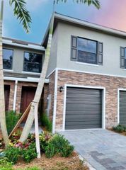 168 SE 5th Court, Deerfield Beach, FL 33441