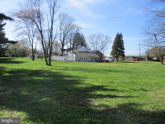 131 RICHBORO RD, Newtown, PA 18940