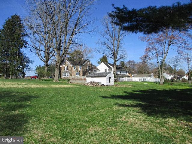 131 RICHBORO RD, Newtown, PA 18940