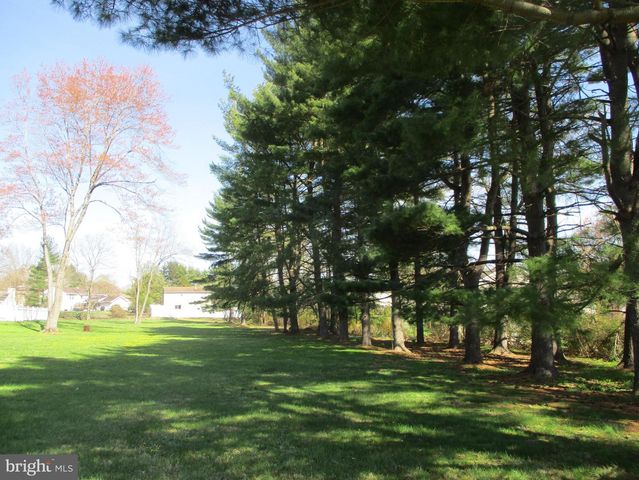 131 RICHBORO RD, Newtown, PA 18940