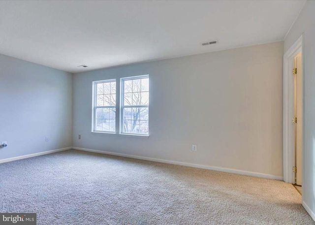 17 KARENDALE CT, Baltimore, MD 21209