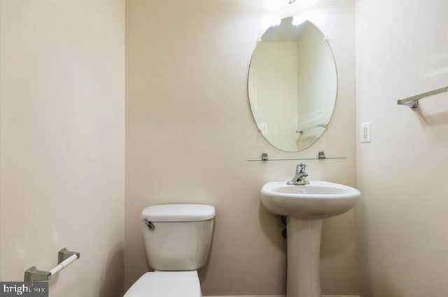 17 KARENDALE CT, Baltimore, MD 21209