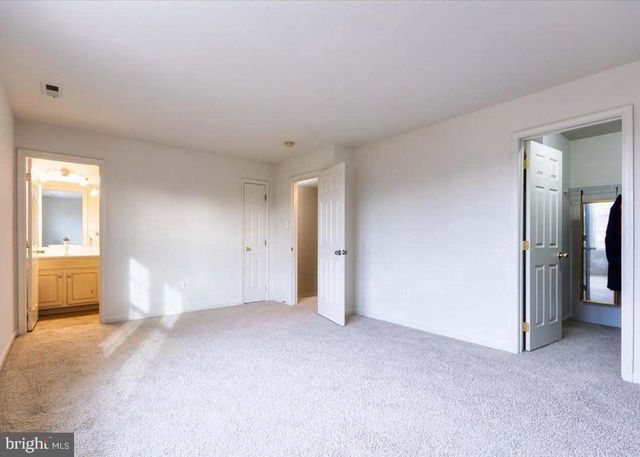 17 KARENDALE CT, Baltimore, MD 21209