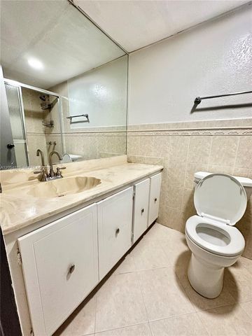 200 177th Drive 319, Sunny Isles Beach, FL 33160