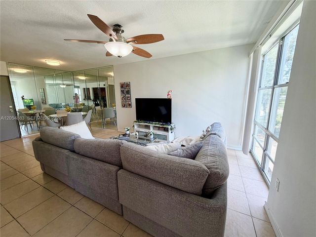 200 177th Drive 319, Sunny Isles Beach, FL 33160