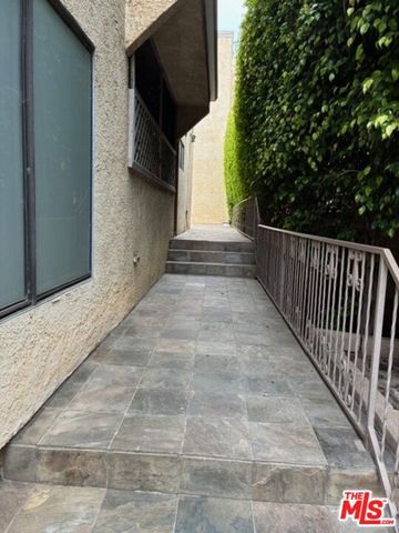 1041 2nd Street 5, Santa Monica, CA 90403