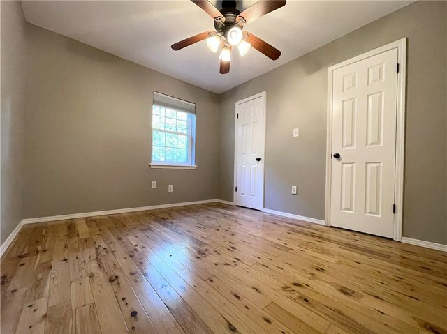 617 S Greenwich Avenue, Russellville, AR 72801