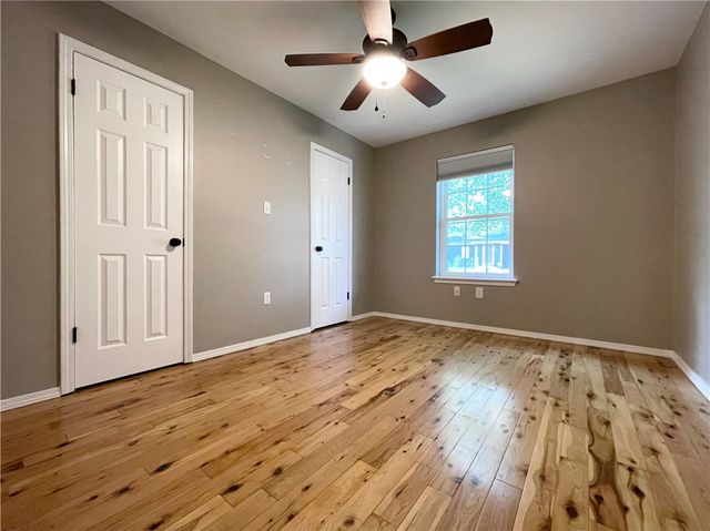 617 S Greenwich Avenue, Russellville, AR 72801