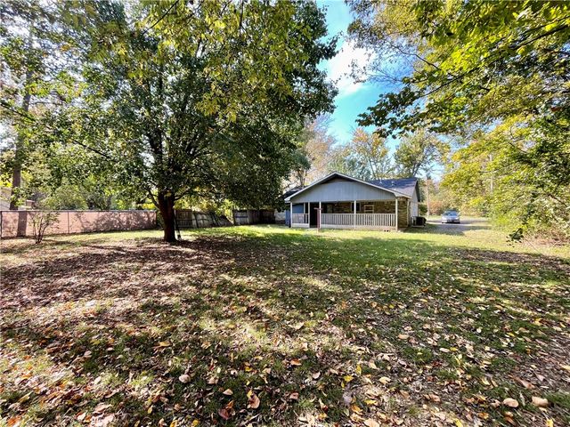 617 S Greenwich Avenue, Russellville, AR 72801