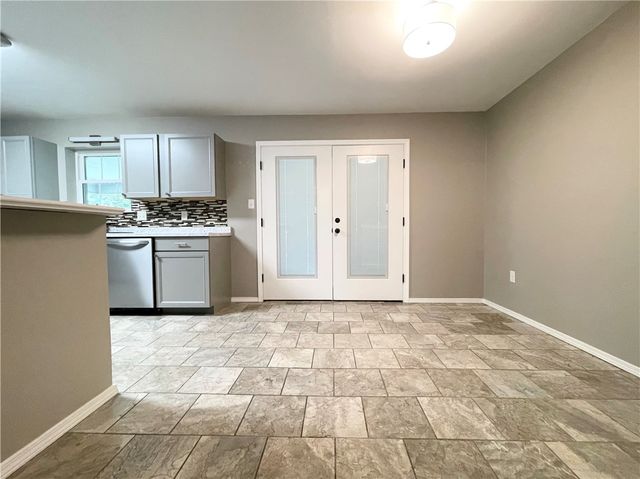 617 S Greenwich Avenue, Russellville, AR 72801